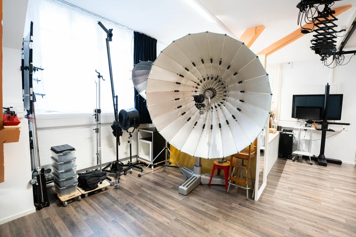Studioraum mit Tageslicht